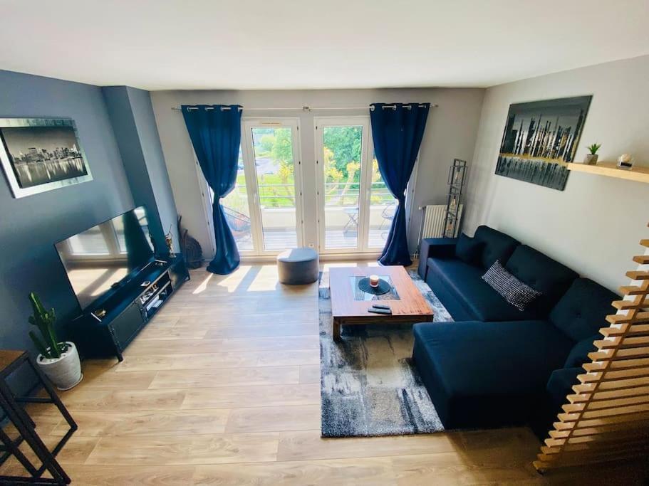 Apartment Duplex En Centre-ville Torcy (Seine-et-Marne)